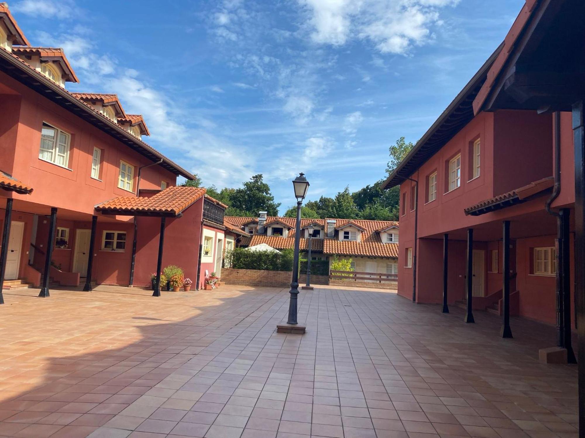 Las Martas IV Comillas Buitenkant foto